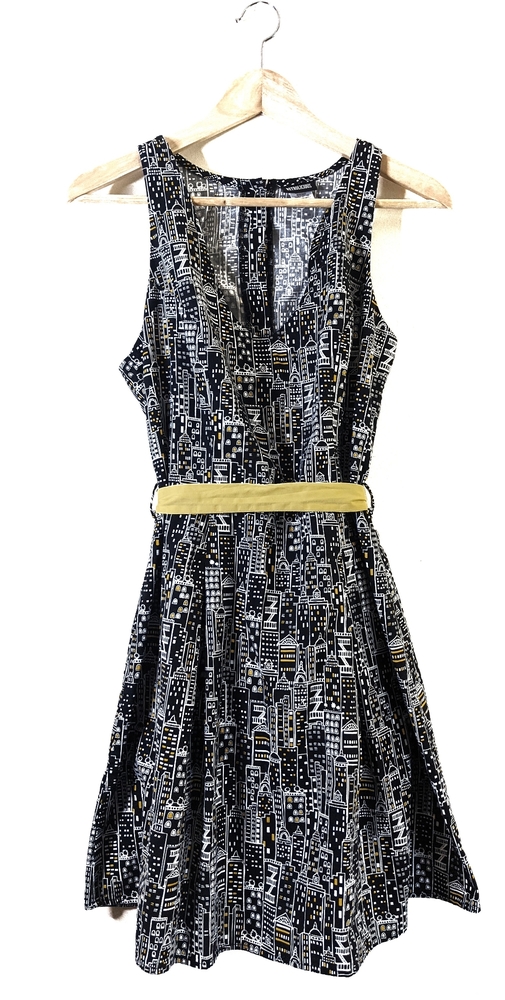 Retrolicious City Buildings Women's Large Dress